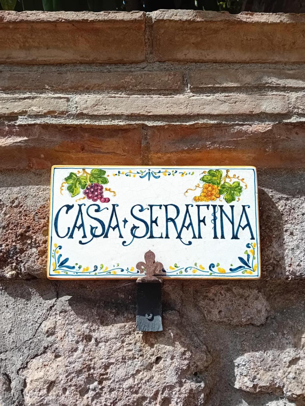 Casa Serafina Trilocale Con Arredi D'Arte E Parcheggio Privato Villa Orvieto Exterior photo